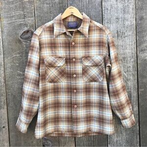 Vintage 1960s-70s Pendleton 100% Wool Shadow Plaid Loop Collar Board Shirt Med.